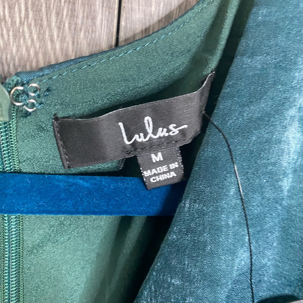 NWT Lulus Wrapped Up In Love Dark Green Satin Faux-Wrap Midi Dress Women's M - Picture 4 of 10